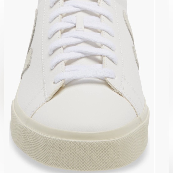 Veja Campo Sneaker - Picture 4 of 4